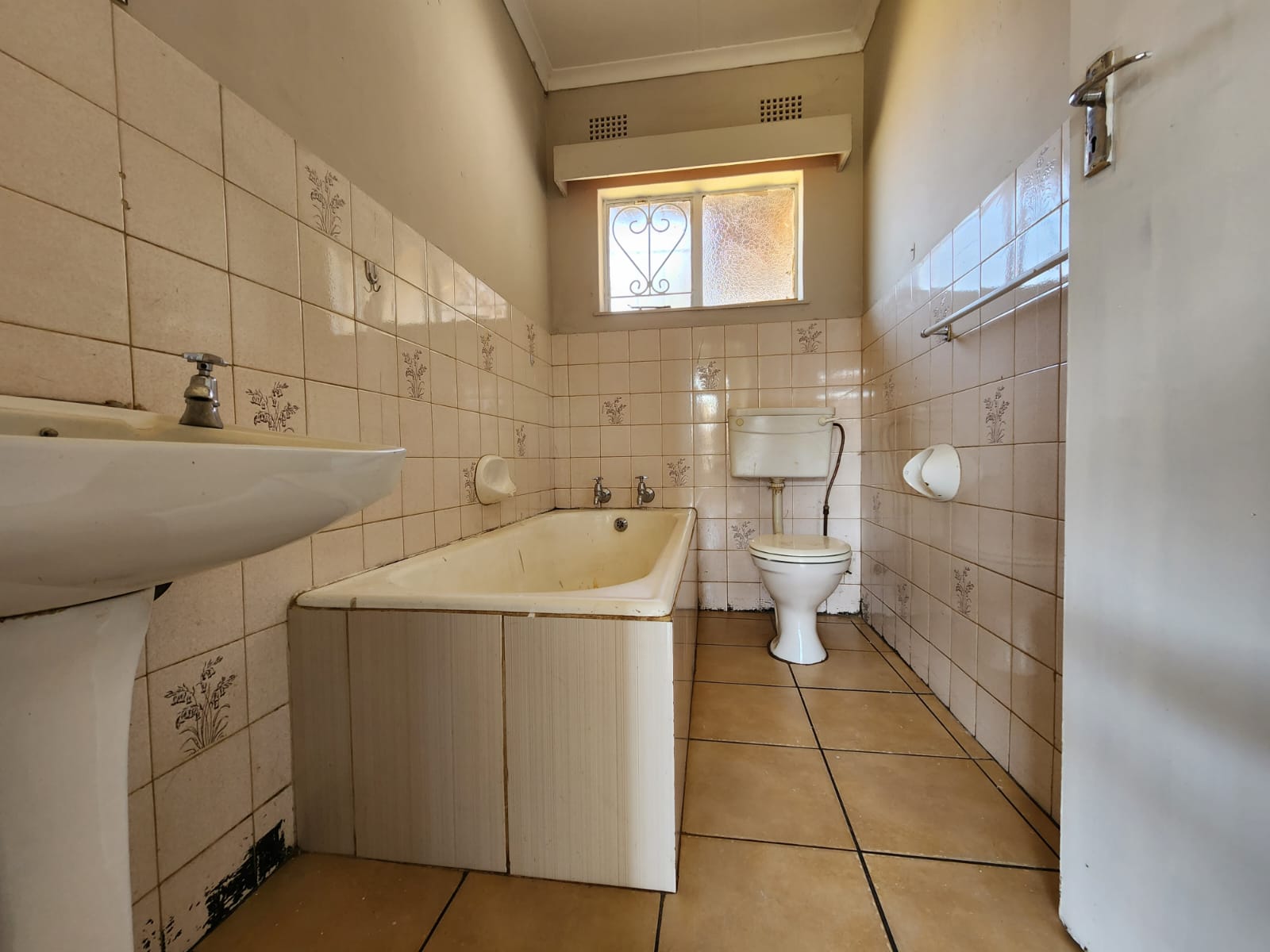3 Bedroom Property for Sale in Krugersrus Gauteng