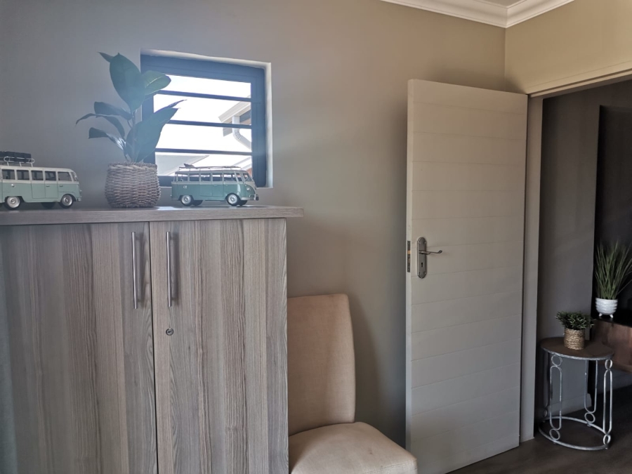 2 Bedroom Property for Sale in Roodepark Eco Estate Gauteng