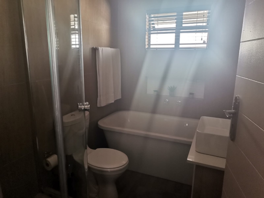 2 Bedroom Property for Sale in Roodepark Eco Estate Gauteng