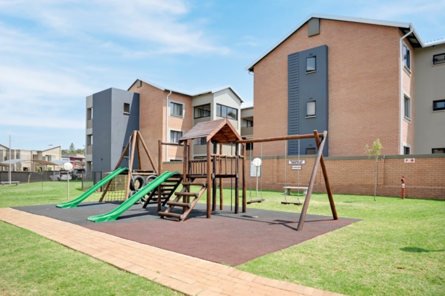 3 Bedroom Property for Sale in Roodepark Eco Estate Gauteng