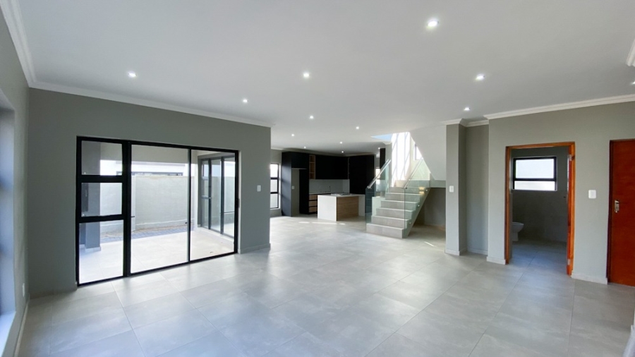4 Bedroom Property for Sale in Roodepark Eco Estate Gauteng