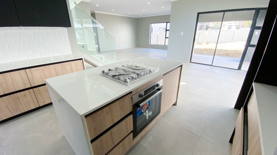 4 Bedroom Property for Sale in Roodepark Eco Estate Gauteng