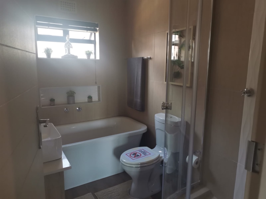 3 Bedroom Property for Sale in Roodepark Eco Estate Gauteng