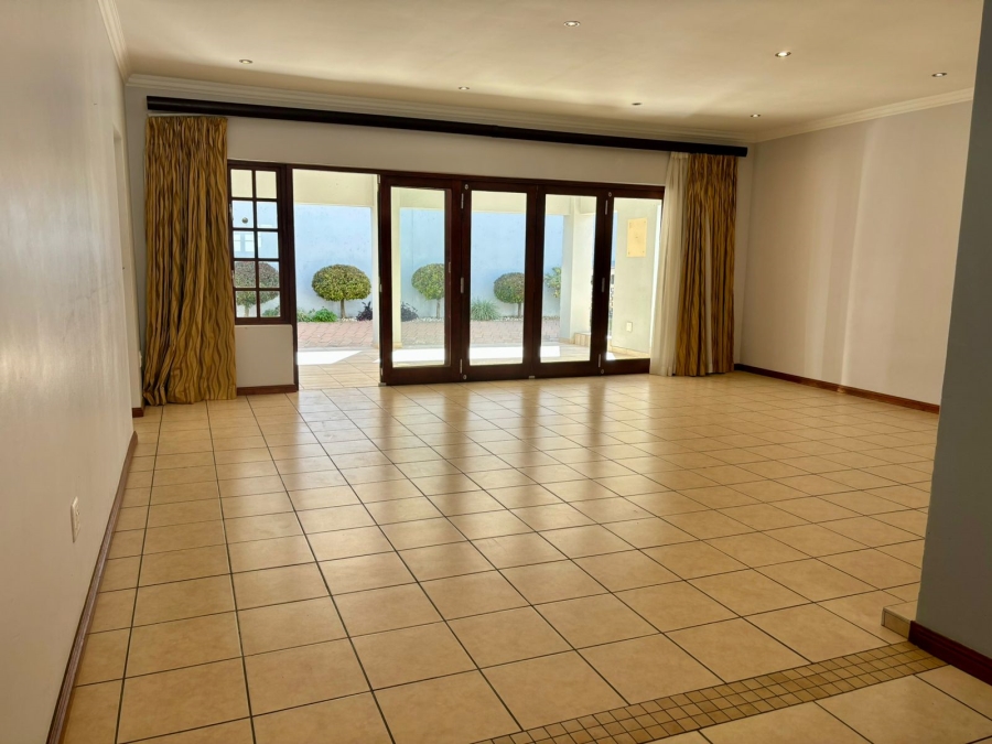 To Let 4 Bedroom Property for Rent in Kyalami Gauteng