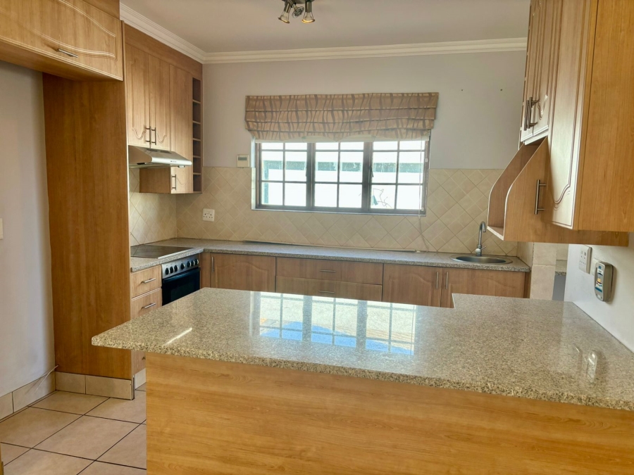 To Let 4 Bedroom Property for Rent in Kyalami Gauteng