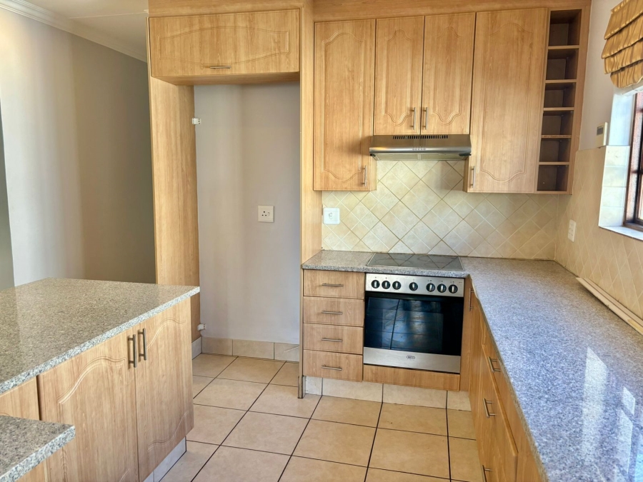 To Let 4 Bedroom Property for Rent in Kyalami Gauteng