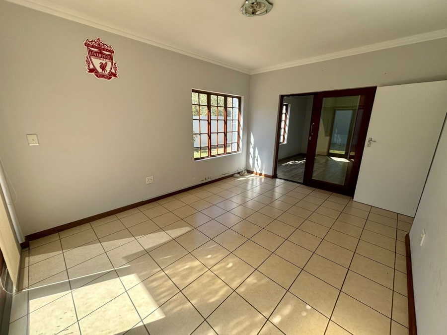 To Let 4 Bedroom Property for Rent in Kyalami Gauteng