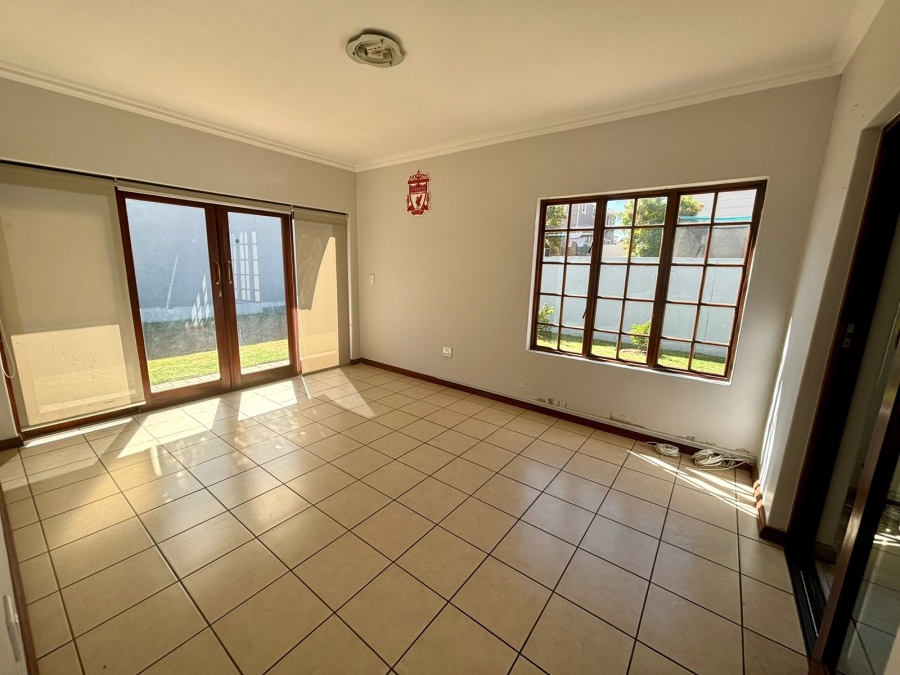 To Let 4 Bedroom Property for Rent in Kyalami Gauteng