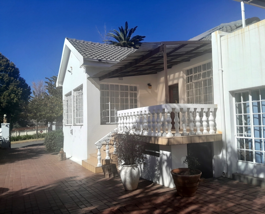 To Let 4 Bedroom Property for Rent in Observatory Gauteng