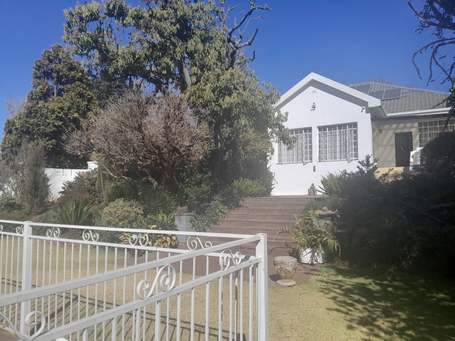 To Let 4 Bedroom Property for Rent in Observatory Gauteng