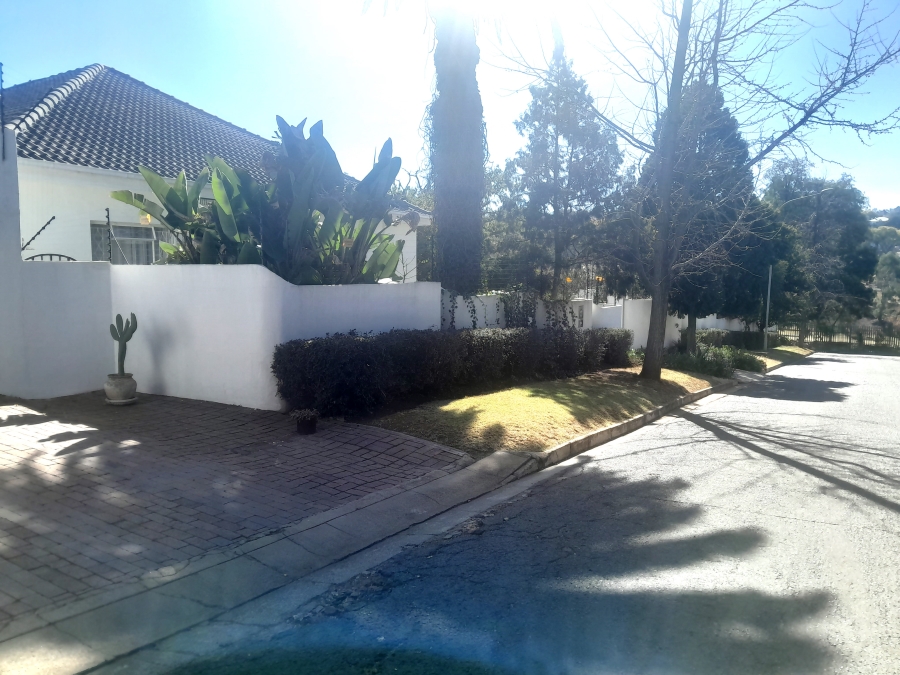 To Let 4 Bedroom Property for Rent in Observatory Gauteng