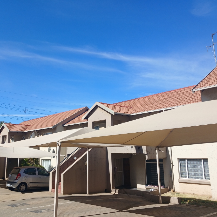 1 Bedroom Property for Sale in Linmeyer Gauteng