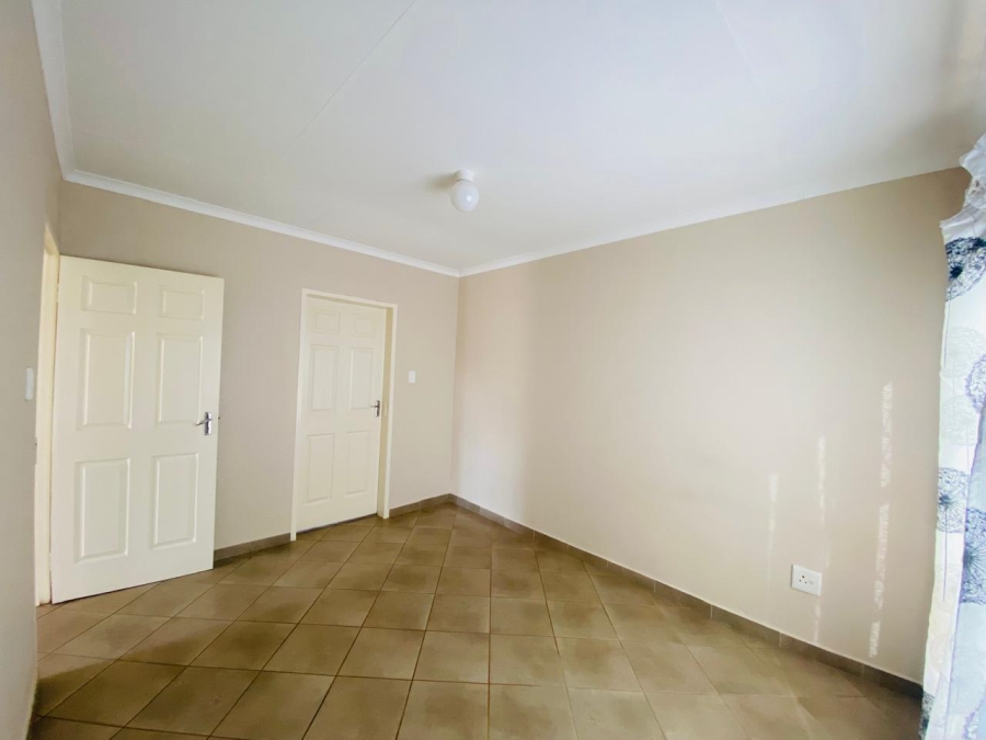 3 Bedroom Property for Sale in Savanna City Gauteng