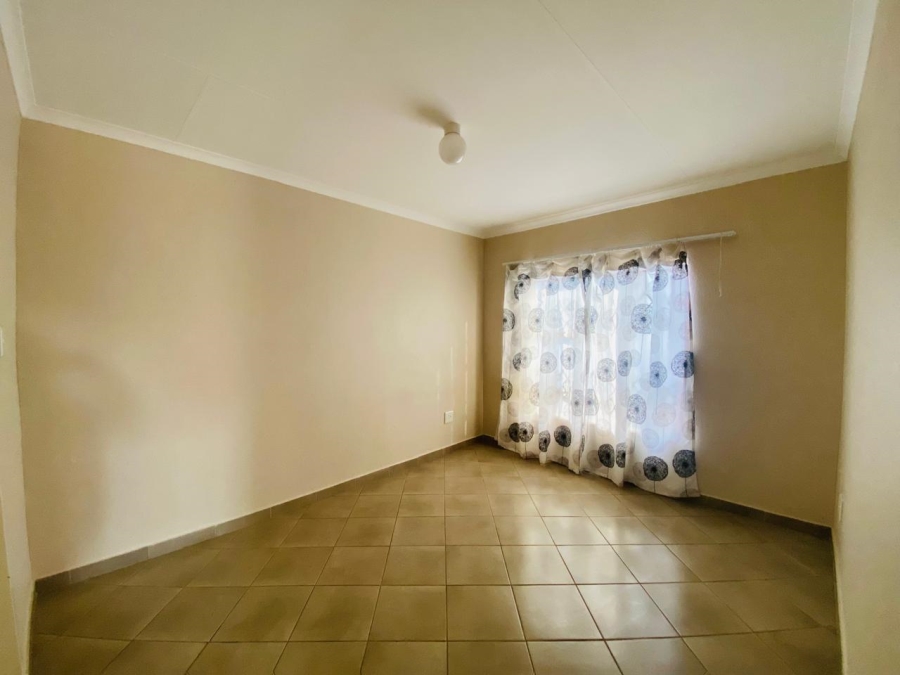 3 Bedroom Property for Sale in Savanna City Gauteng