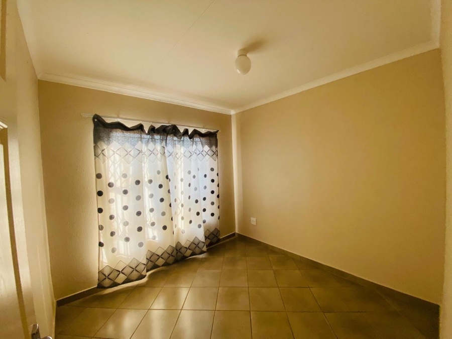 3 Bedroom Property for Sale in Savanna City Gauteng