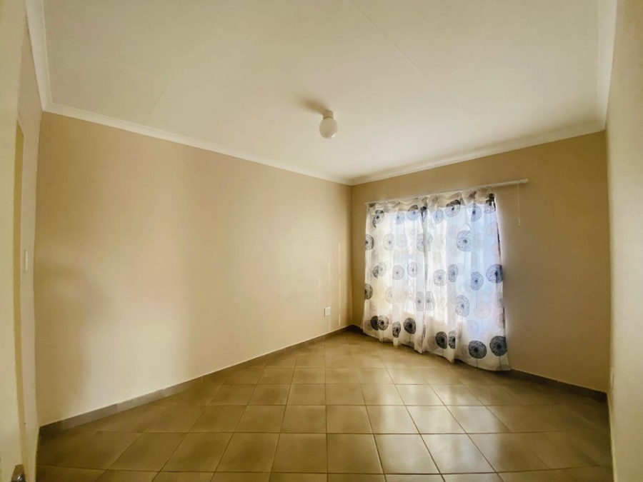 3 Bedroom Property for Sale in Savanna City Gauteng