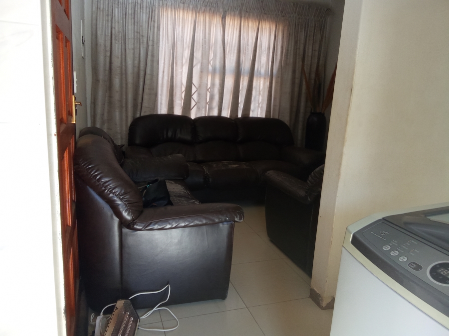 2 Bedroom Property for Sale in Bram Fischerville Gauteng