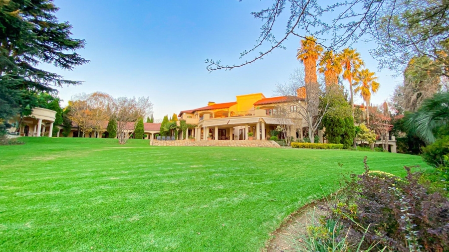 7 Bedroom Property for Sale in Hyde Park Gauteng