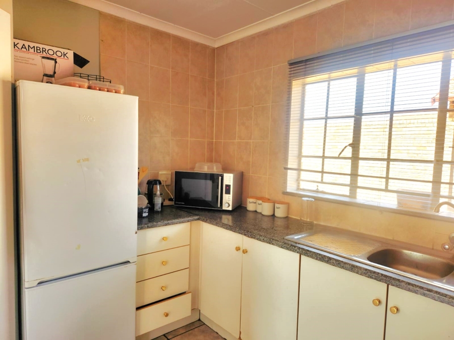 2 Bedroom Property for Sale in The Reeds Gauteng