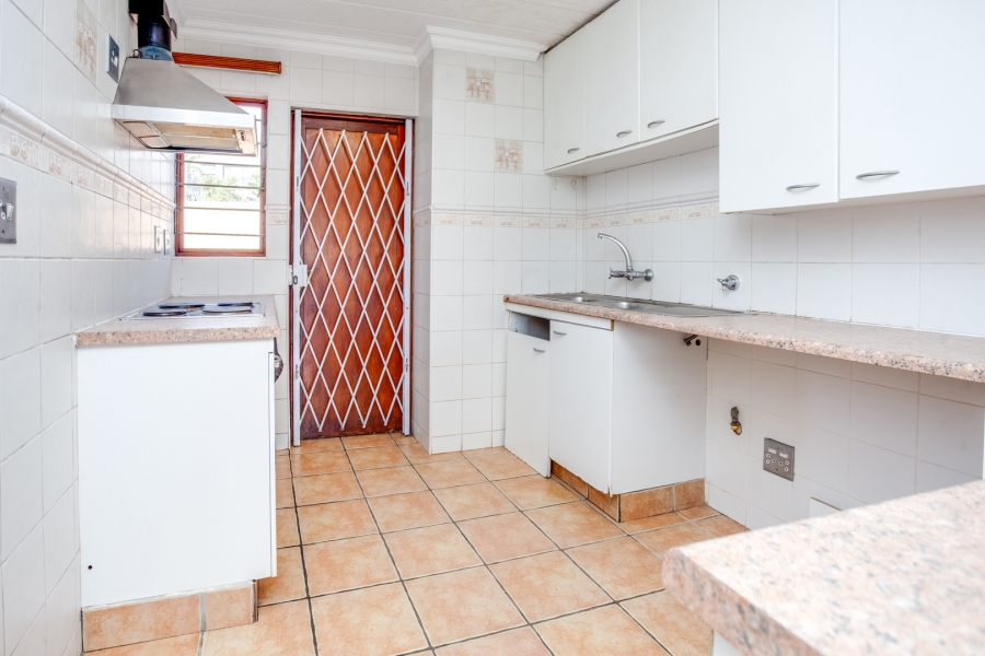 To Let 2 Bedroom Property for Rent in Morningside Gauteng