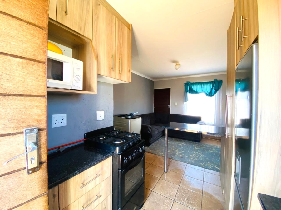 2 Bedroom Property for Sale in Savanna City Gauteng