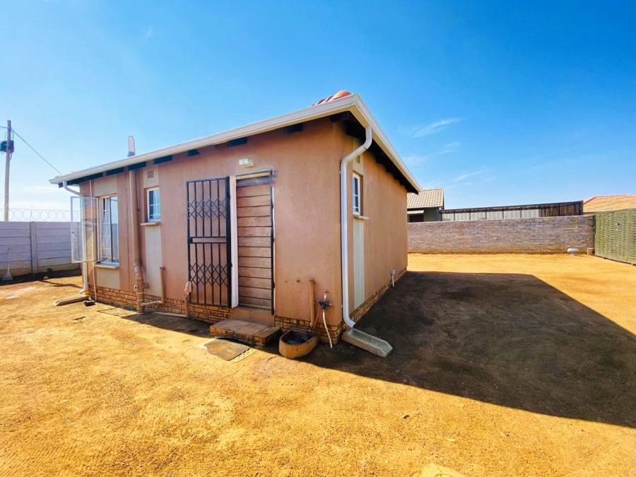 2 Bedroom Property for Sale in Savanna City Gauteng