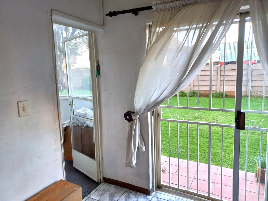 2 Bedroom Property for Sale in Cason Gauteng