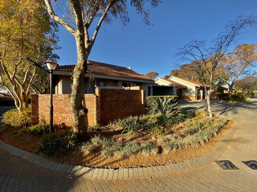 2 Bedroom Property for Sale in Amberfield Gauteng