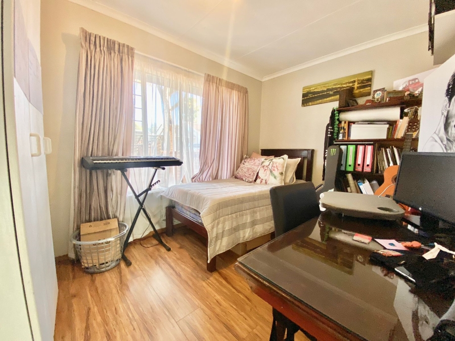 2 Bedroom Property for Sale in Amberfield Gauteng