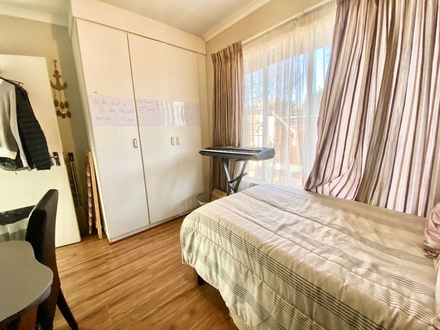 2 Bedroom Property for Sale in Amberfield Gauteng