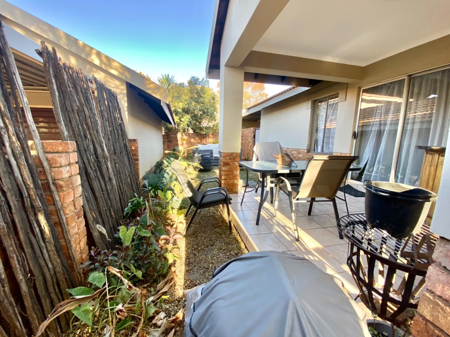 2 Bedroom Property for Sale in Amberfield Gauteng