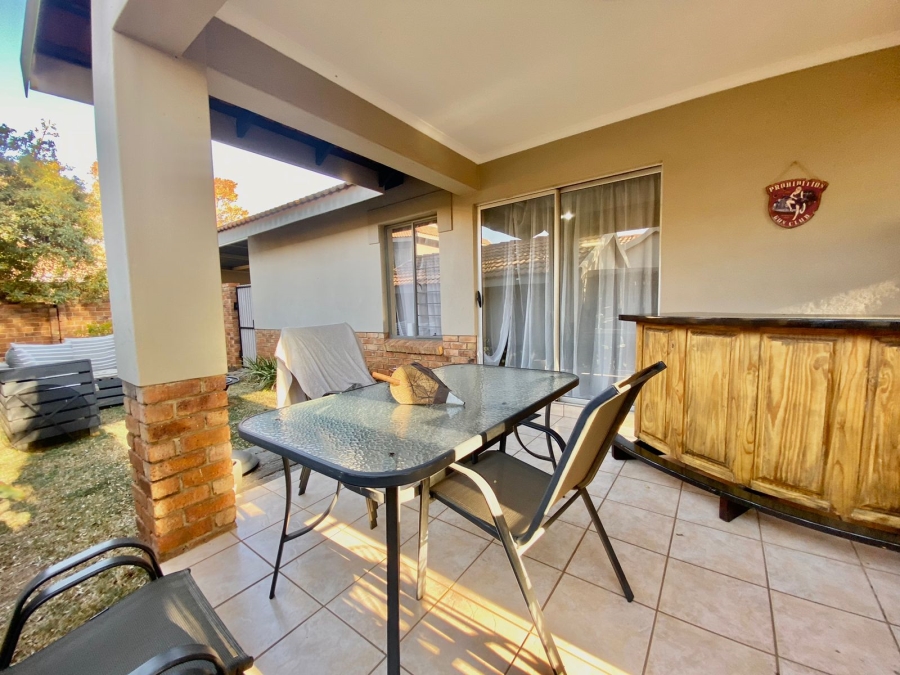 2 Bedroom Property for Sale in Amberfield Gauteng