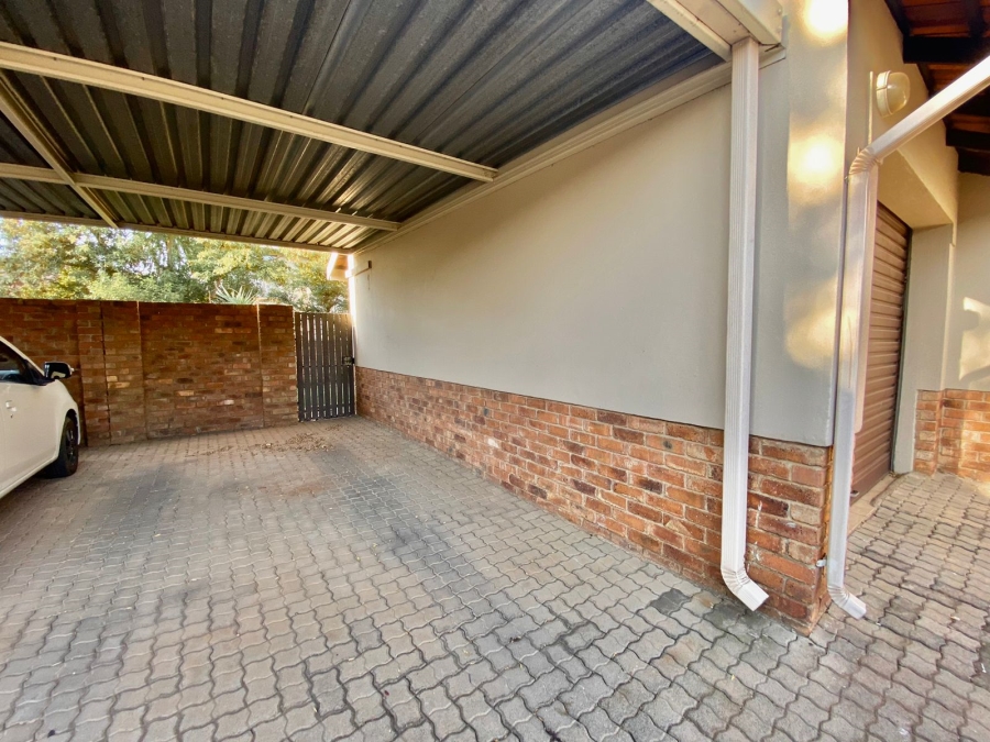 2 Bedroom Property for Sale in Amberfield Gauteng