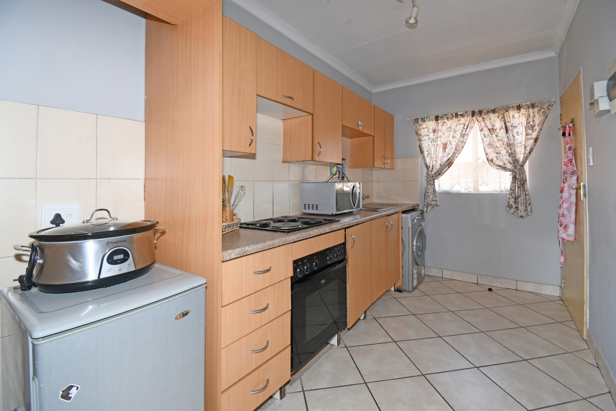 2 Bedroom Property for Sale in Buccleuch Gauteng