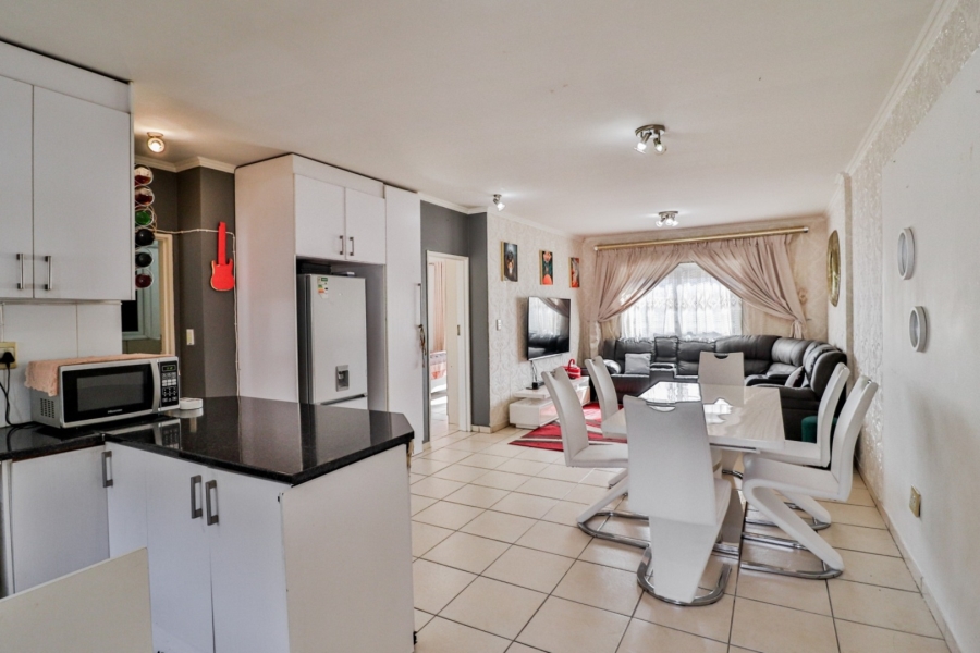 2 Bedroom Property for Sale in Bruma Gauteng