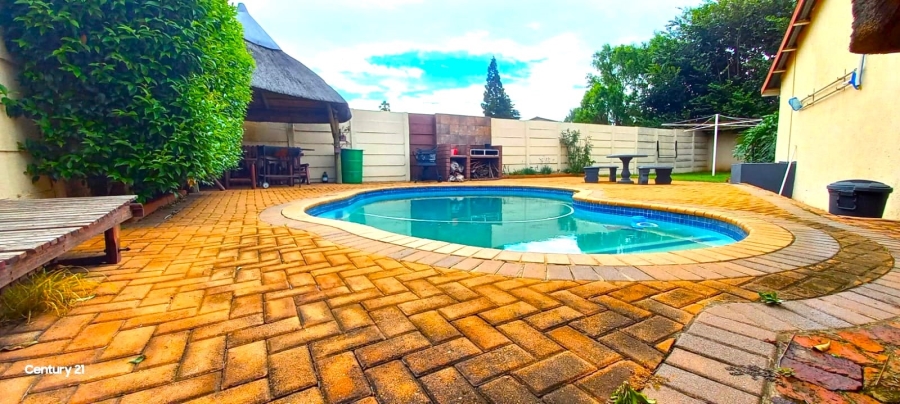 3 Bedroom Property for Sale in Brenthurst Gauteng