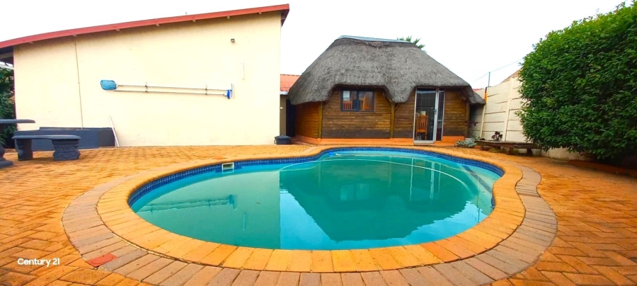 3 Bedroom Property for Sale in Brenthurst Gauteng