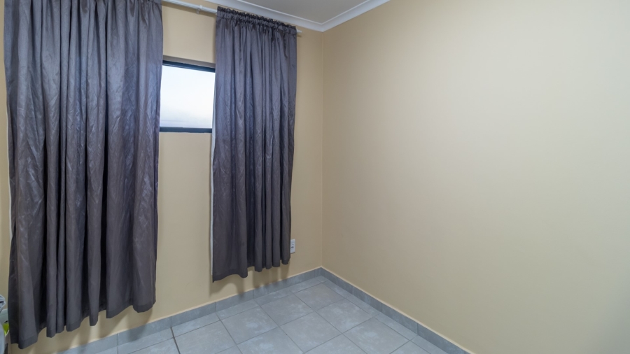 2 Bedroom Property for Sale in Vorna Valley Gauteng