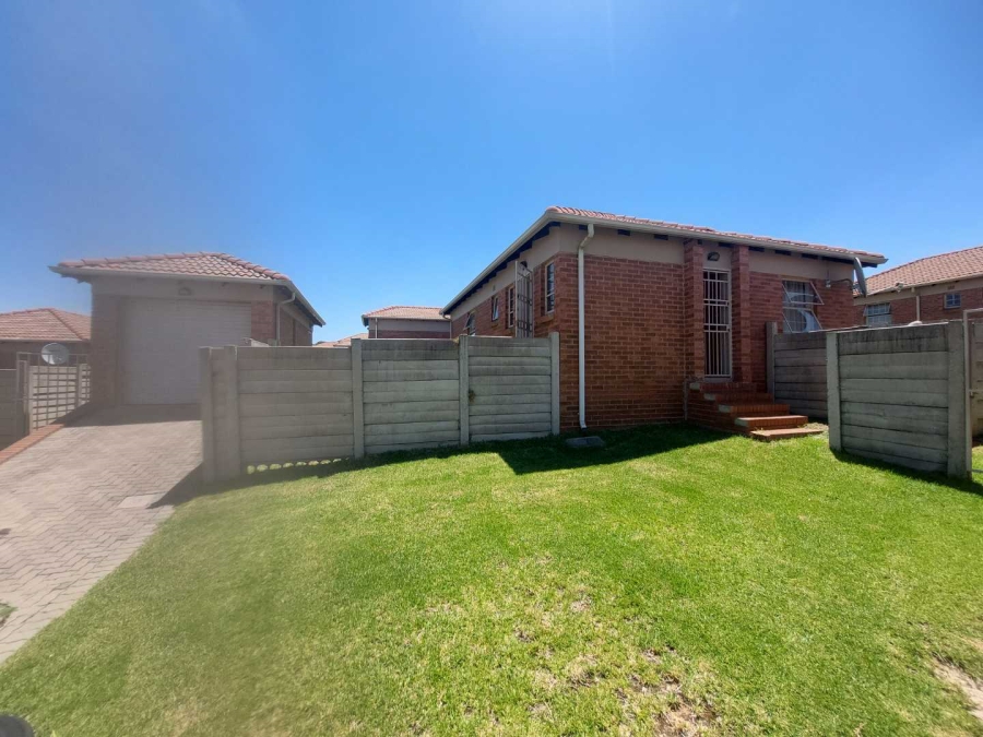 3 Bedroom Property for Sale in Thatch Hill Estate Gauteng