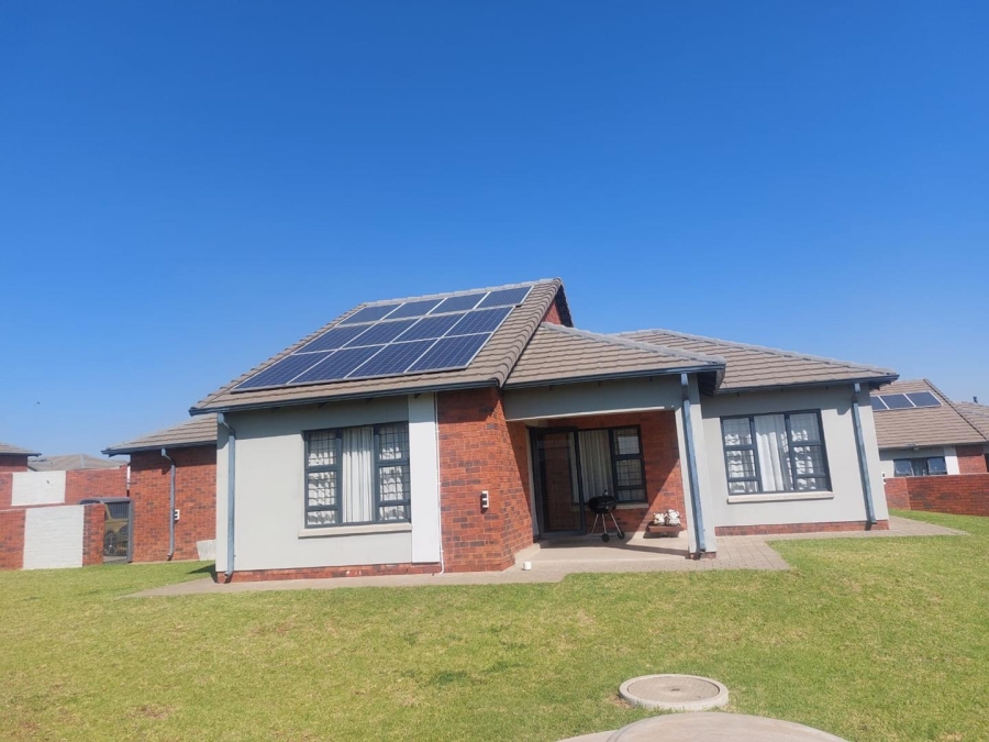 3 Bedroom Property for Sale in Amberfield Gauteng