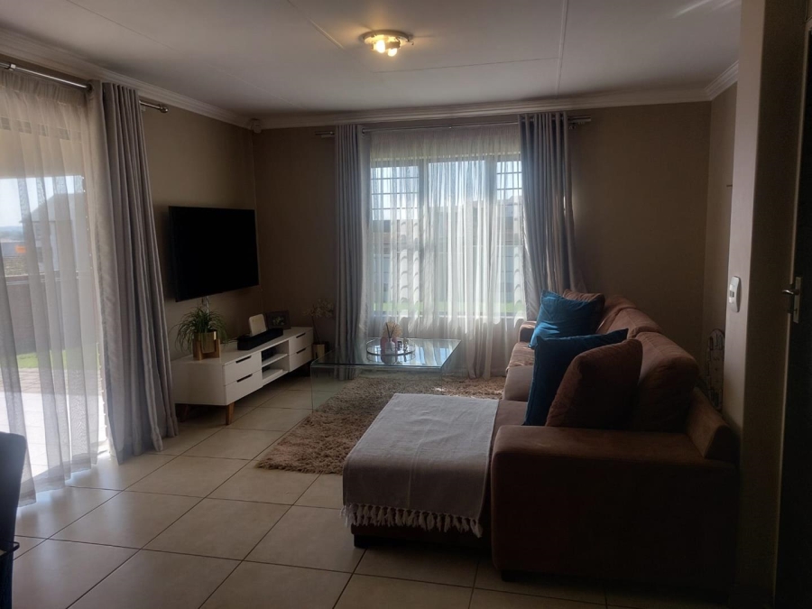 3 Bedroom Property for Sale in Amberfield Gauteng