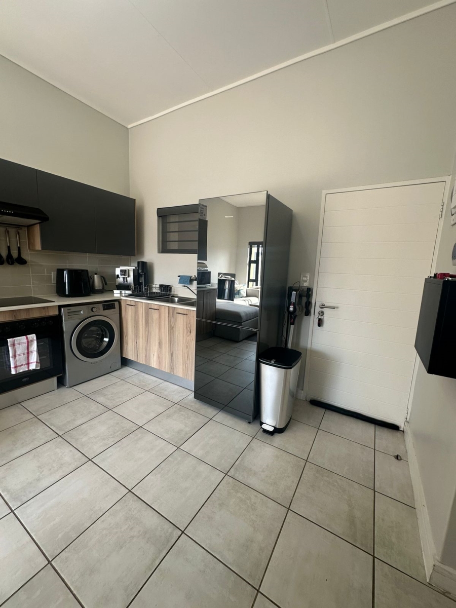 1 Bedroom Property for Sale in Linbro Park Gauteng