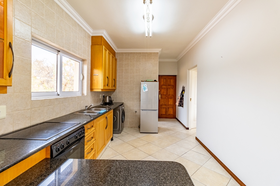 To Let 2 Bedroom Property for Rent in Mooikloof Equestrian Estate Gauteng