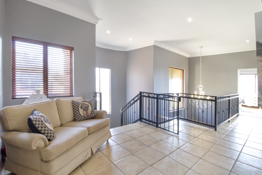 4 Bedroom Property for Sale in Moreleta Park Gauteng