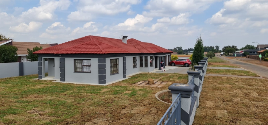 3 Bedroom Property for Sale in Noldick Gauteng