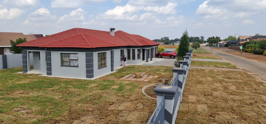 3 Bedroom Property for Sale in Noldick Gauteng