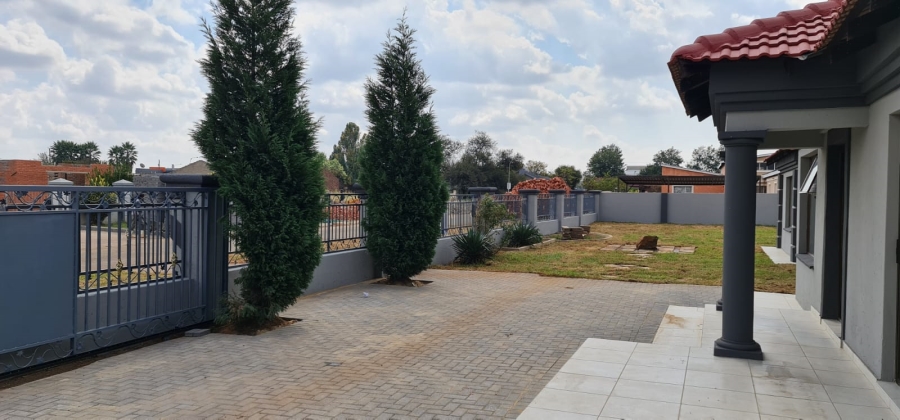 3 Bedroom Property for Sale in Noldick Gauteng