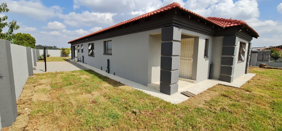 3 Bedroom Property for Sale in Noldick Gauteng