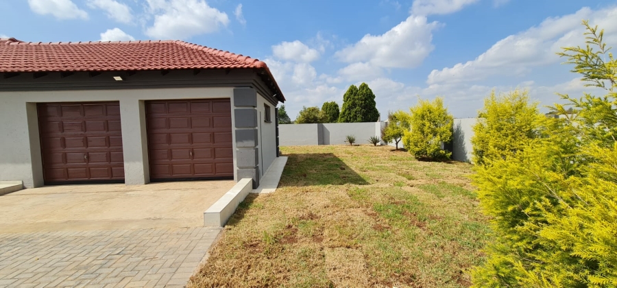 3 Bedroom Property for Sale in Noldick Gauteng