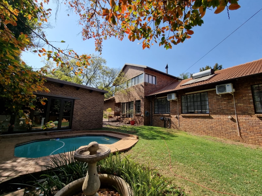 3 Bedroom Property for Sale in Faerie Glen Gauteng